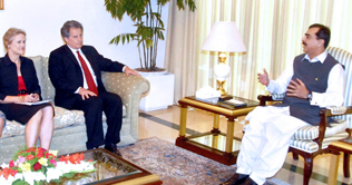 Power tariff will not be raised: PM